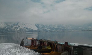 Dal Lake, Back side of the college, Ghat No. 2