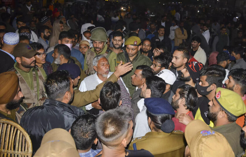 5 arrested, 4 detained in connection with stone pelting during anti-encroachment drive in Jammu￼