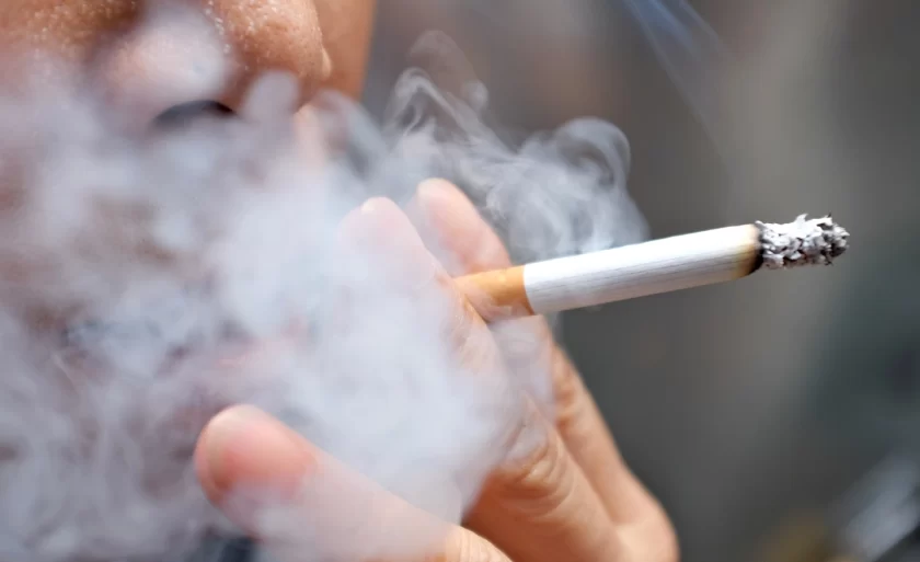 Children whose parents, grandparents smoke are more likely to take up smoking: Study￼