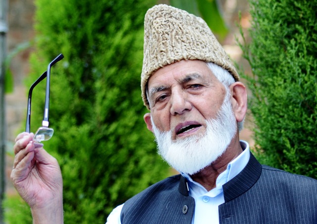 Geelani asks all ‘stakeholders’ to avoid incoming delegation