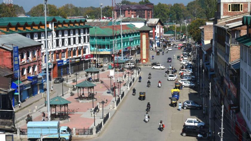 Big Update Regarding Corona Curfew in Srinagar. Whats Allowed and Whats Not. Check here