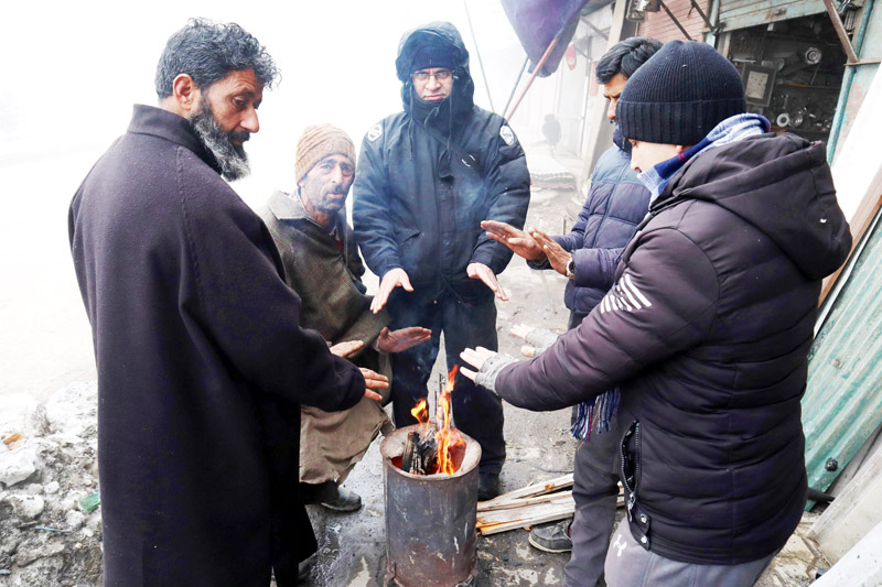 Winter Grips Kashmir as Srinagar Records Coldest Night of the season at -2.3°C.