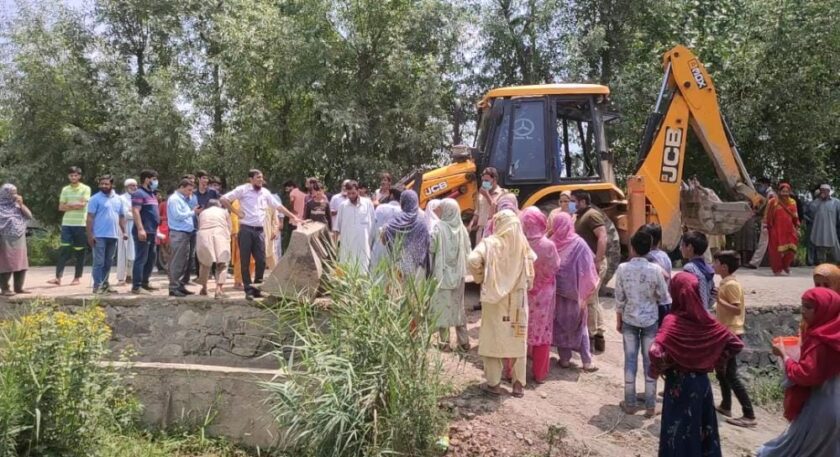 FIR Against Budgam Residents Demanding Compensation For Their Land.