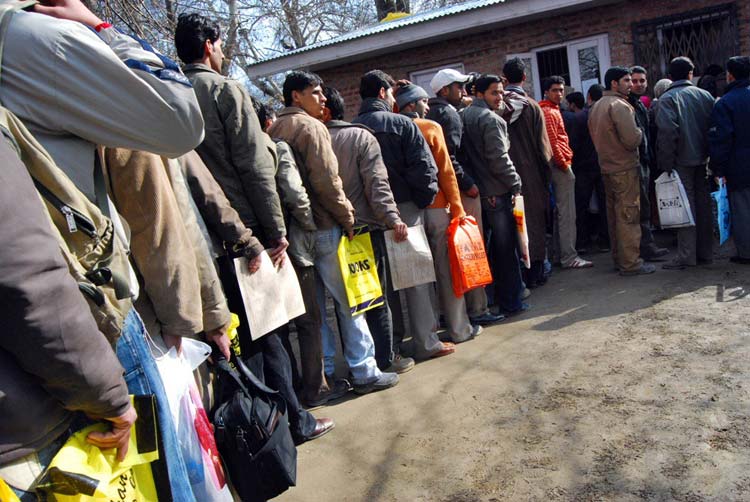 Unemployment Touches New Low In J&K at 22.2 % in October.