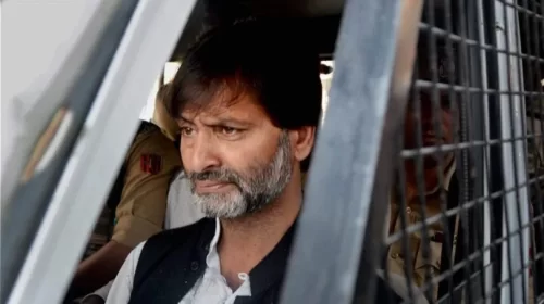 Rubaiya Sayeed Identifies Yasin Malik, 3 Others As Her Abductors. Kashmirdigits