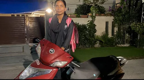 meerab kfc female rider