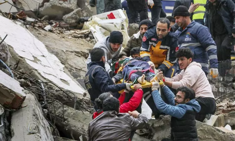 Turkey-Syria Earthquake Death Toll Surpasses 7,700-Mark￼