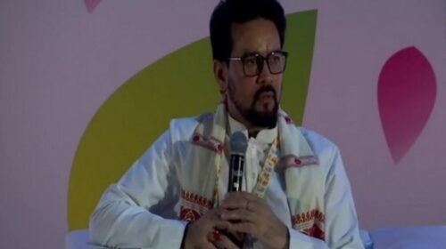 “Was once put in jail for hoisting Tricolor in J-K, today no such restrictions”, says Anurag Thakur