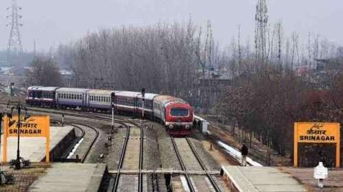 Elderly Man Dies After Hit By Moving Train Along Budgam-Srinagar Section Kashmirdigits