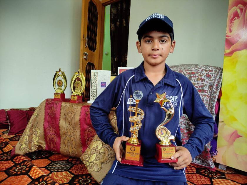 Aspiring to play for India, talented kid from Kulgam praised by Irfan Pathan for his batting skills￼