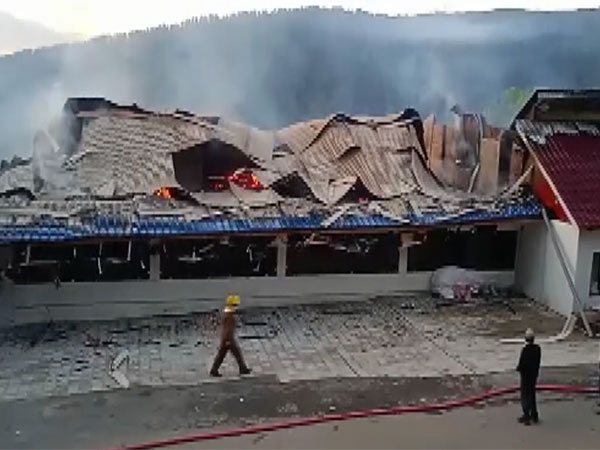 2 died ,5 injured in fire incident at Ramban